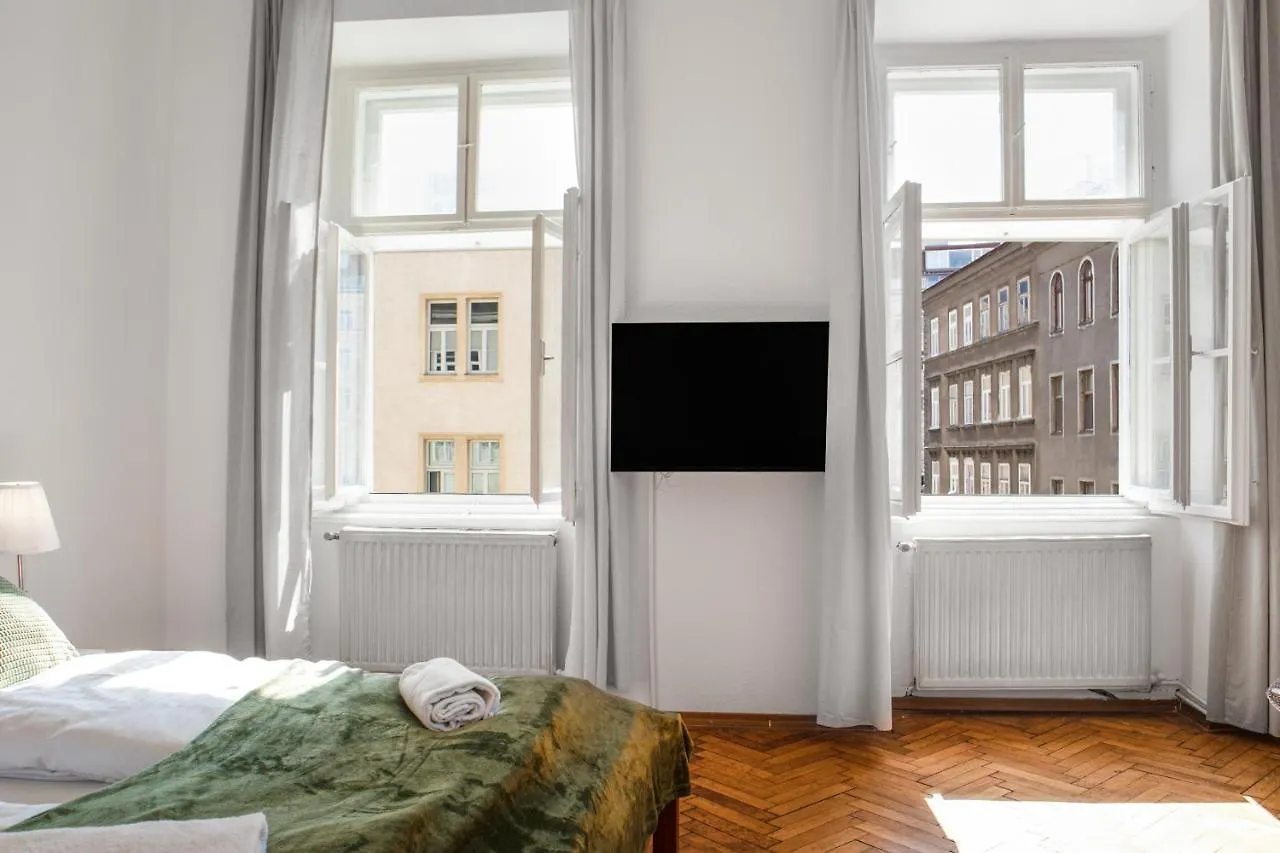 Spacious 2Br Apt. Rennweg - Perfect For Longstays. Vienna 0*,
